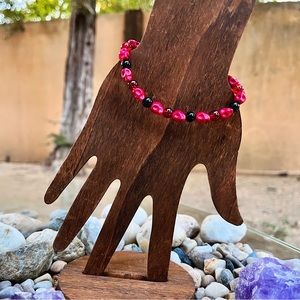 Red Howlite Mini-Skull Bracelet